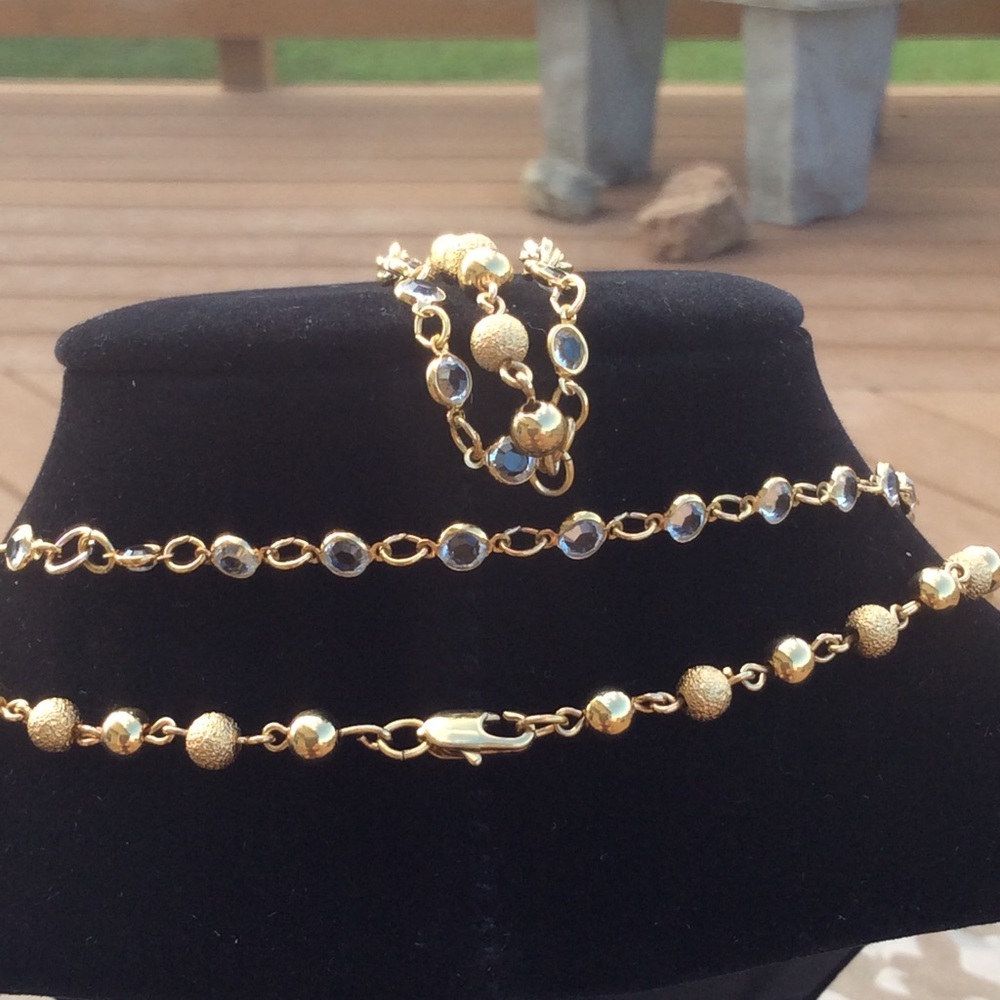 Gold Plated necklace and bracelet set - Picture 8 of 12